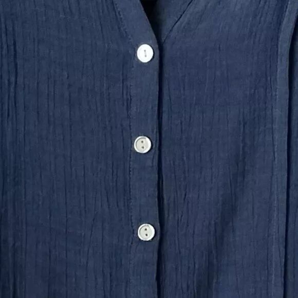 NWT Cocomo Plus Size 3X Navy Blue Solid Pintuck Short Flutter Sleeve Top - Picture 5 of 7